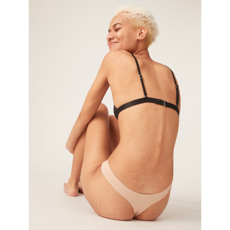 Menstruační tanga Modibodi Seamfree Thong Light Cashew (MTMSTLMC)